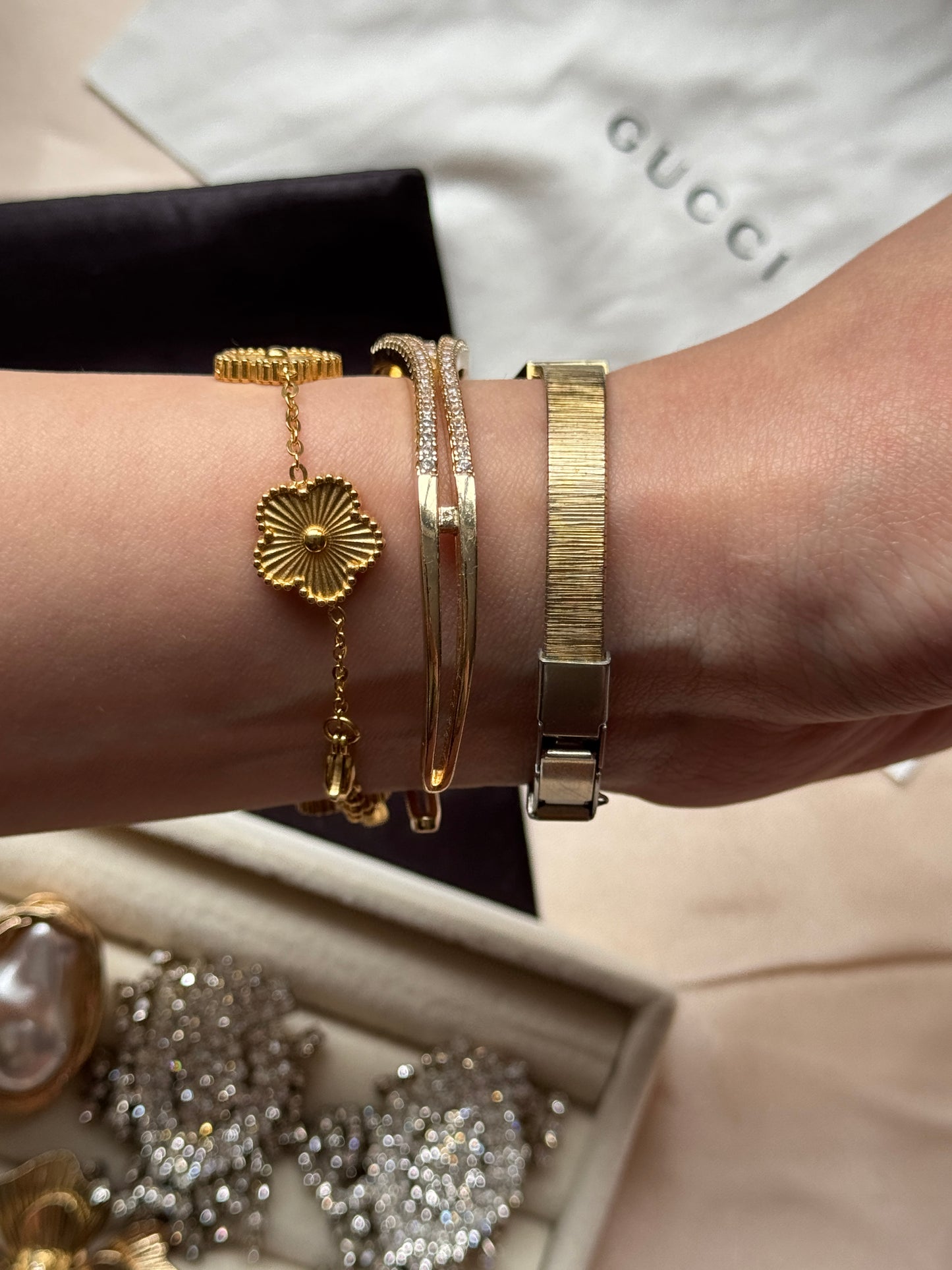 Sekonda heart shaped