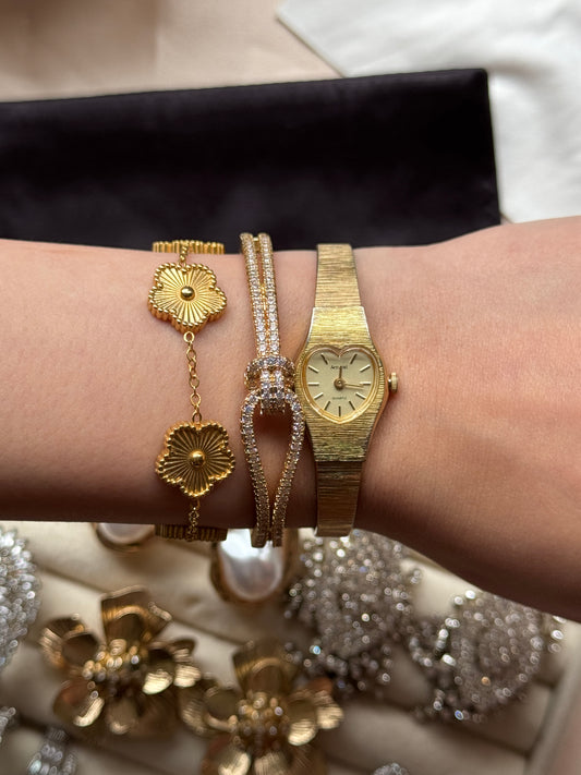 Sekonda heart shaped